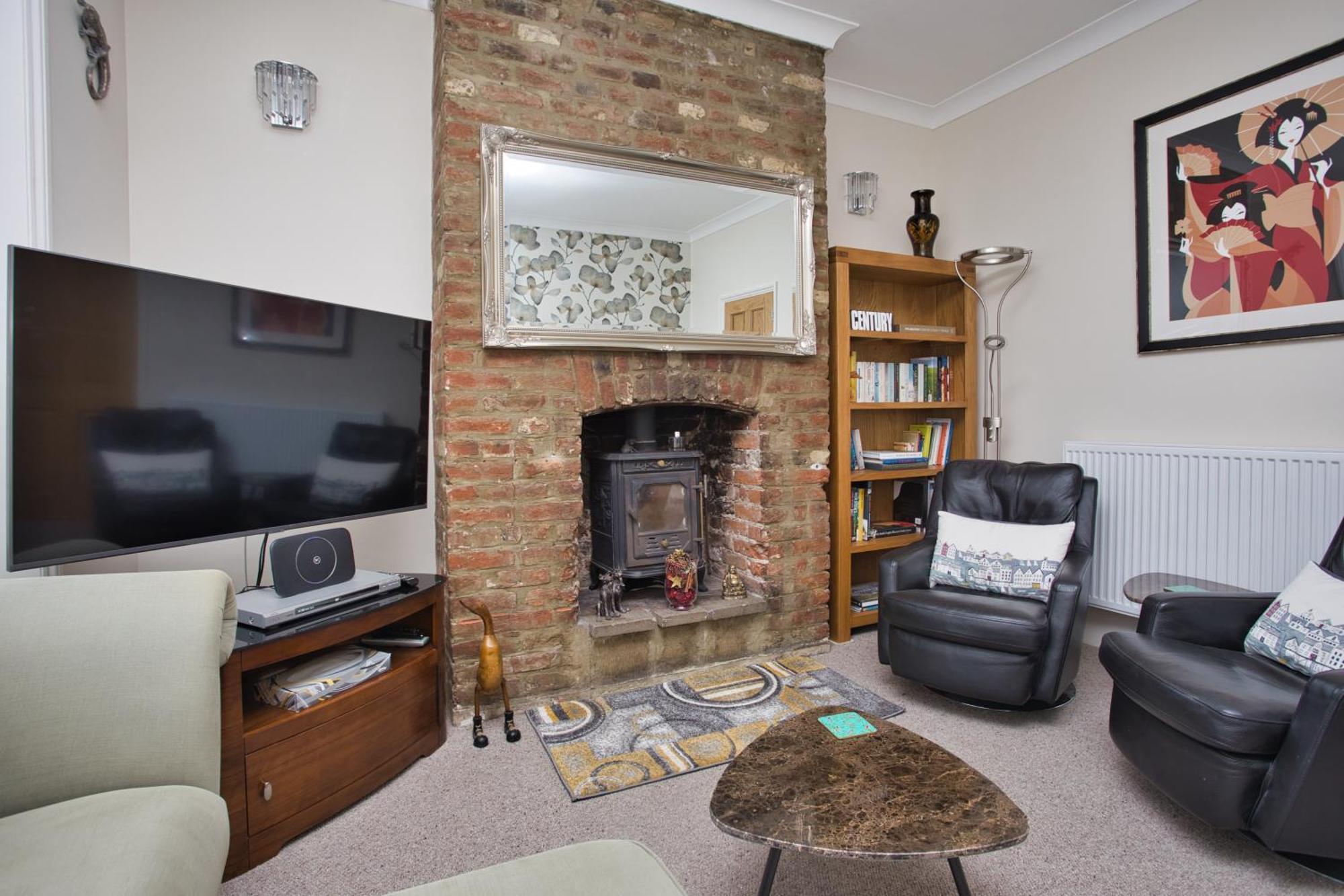 Spacious Seaside Escape In The Heart Of Deal, 4 Mins From The Beach Eksteriør billede